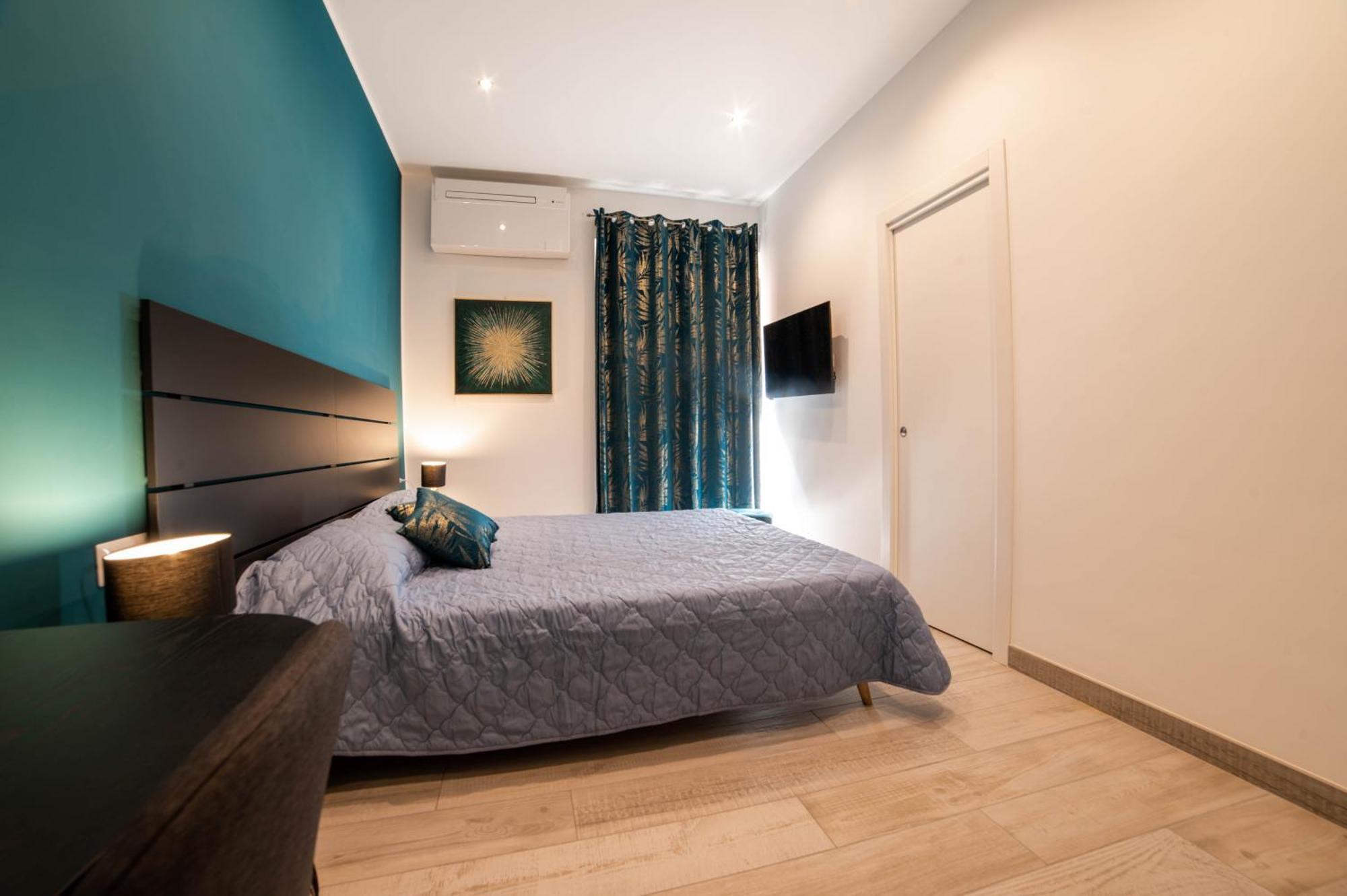Colosseo Cozy Rooms B&B โรม ภายนอก รูปภาพ
